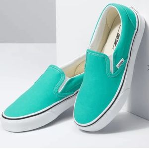 Like New! Vans Classic Slip-on Sneakers Waterfall Blue & White Womens 6.5